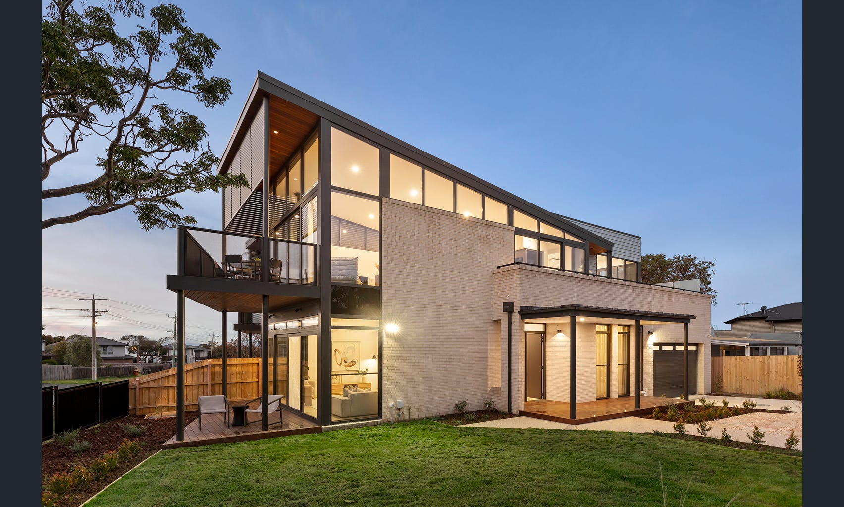 34 Macedon Ave Dromana - exterior rear view